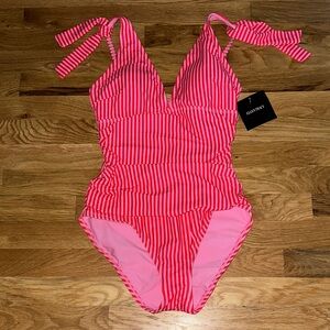 NWT Ellen Tracy Striped One Piece Swimsuit sz 8